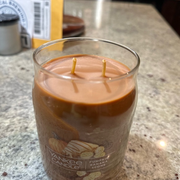 yankeecandle pumpkik banana scone - Picture 2 of 3